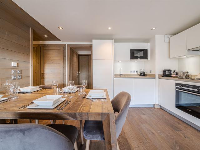 Appartement Luxueux Meublé de 2 Chambres avec Une Chambre Ca. 70m² Les Gets