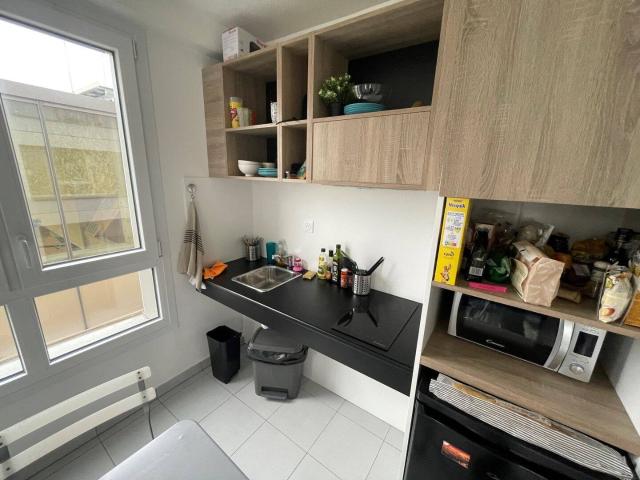 APPARTEMENT LYON 07 1 pièce s 22.8 m2