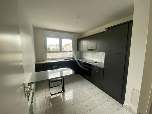 Appartement Lyon 2 pièces de 55m² très lumineux incluant le stationnement
