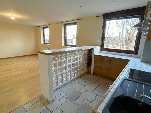 Appartement Lyon 5ème Point du jour T5, rénové, cuisine US
