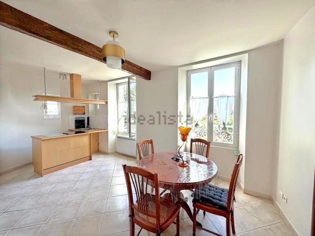 Appartement, Mandres les Roses