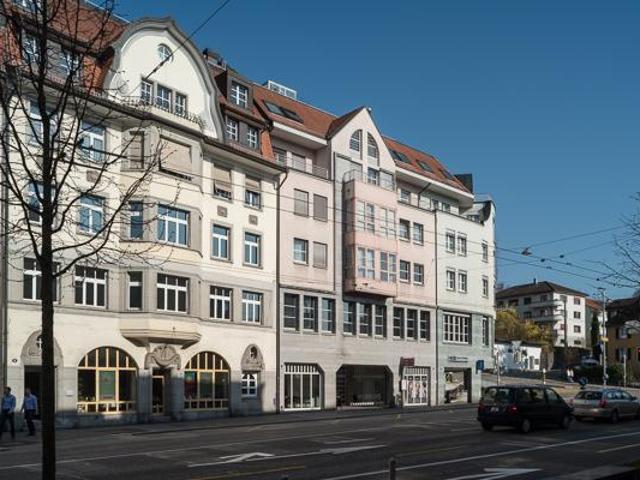 appartement mansardé unique avec beaucoup de charme !
