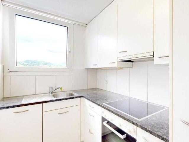 Appartement mansardé avec grande terrasse et superbe vue !