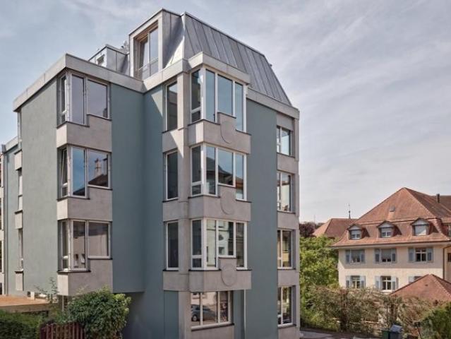 Appartement mansardé de 3.5 pièces à louer à Zurich, dans un endroit magnifique