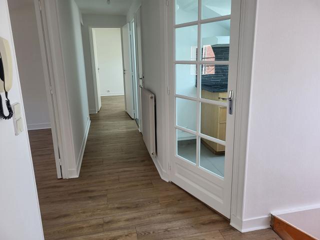 APPARTEMENT MANSARDE GARCHES 3 pièces 47,44 m² 63 m2 AU SOL