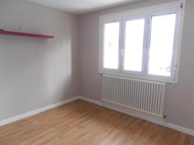 Appartement Maillat 3 pièce s 65.2 m2