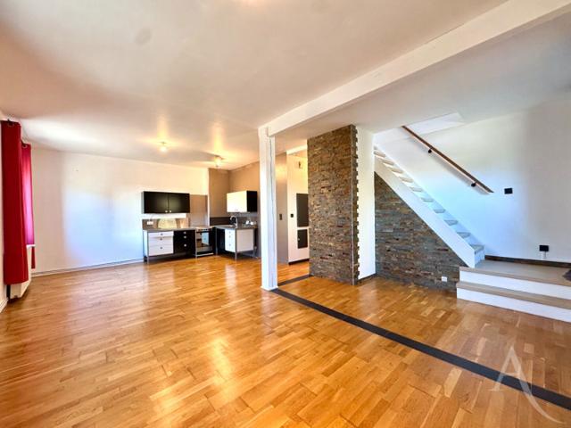 Appartement/ maison F5 Metz devant les ponts