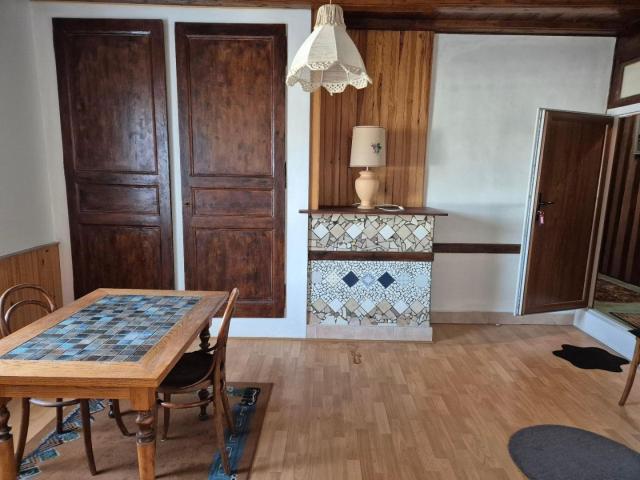 Appartement Martignat 1 pièce s 32.78 m2