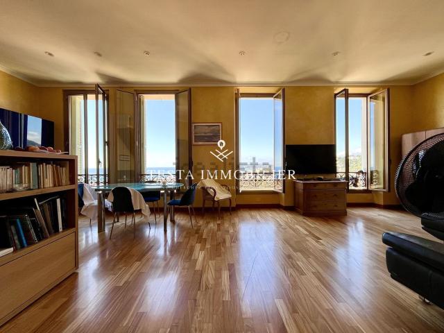 Appartement, Menton