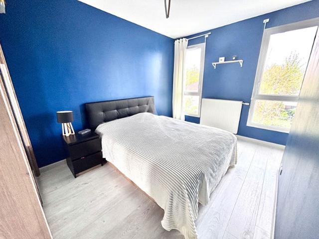 Appartement Meaux 2 pièces 44.66 m2 balcon 2 places de stationnement Parc du Patis
