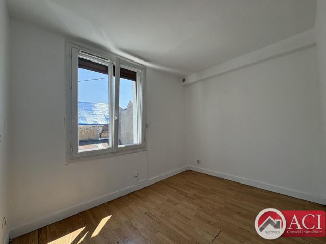 Appartement Meru Centre ville 2 pièce s