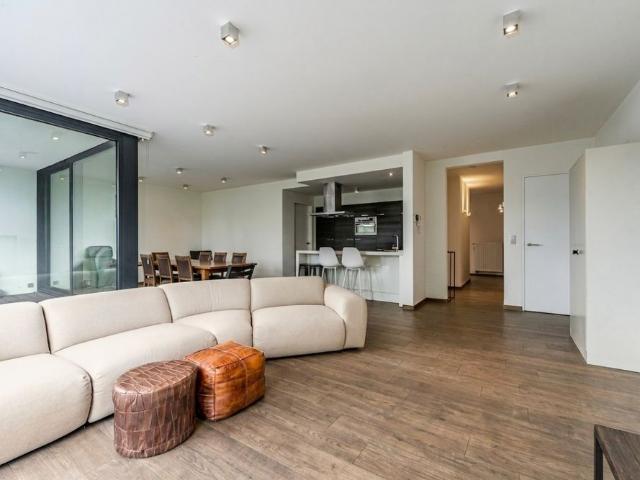 Appartement met 3 slaapkamers en terras te huur Sint Niklaas