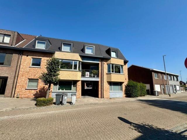 Appartement met 1 slaapkamer, terras en staanplaats