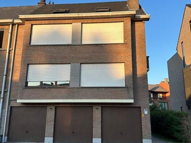 Appartement met 2 slaapkamers te huur 102m² + garage