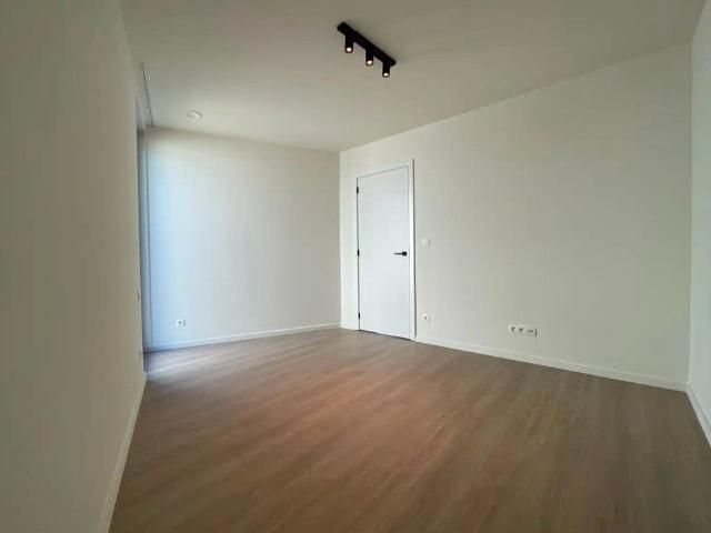 Appartement met 2 slaapkamers, terras en garage
