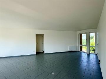 Appartement met 2 slaapkamers en afgesloten garagebox te huur te Destelbergen