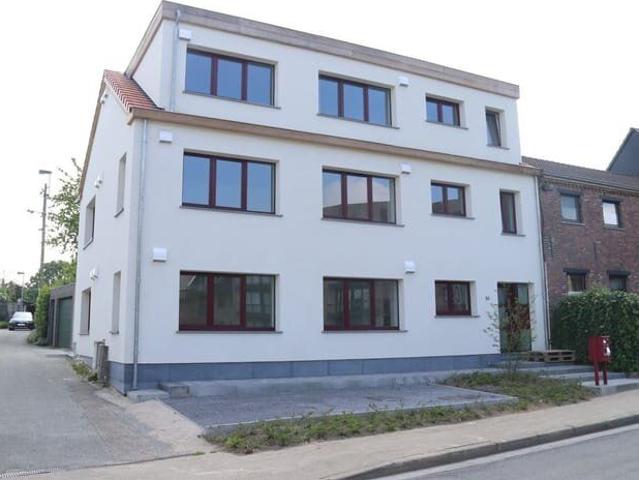 Appartement met 2 slaapkamers en autostaanplaats
