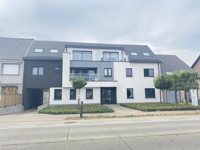 Appartement met 2 slaapkamers en garage