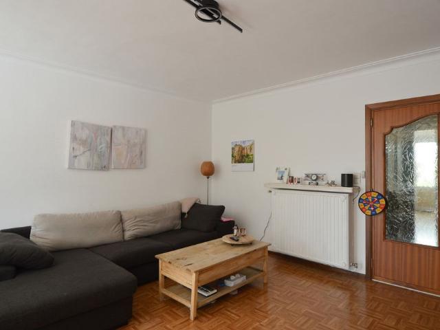 APPARTEMENT MET 2 SLAAPKAMERS EN GARAGE, MET ZICHT OP PARK