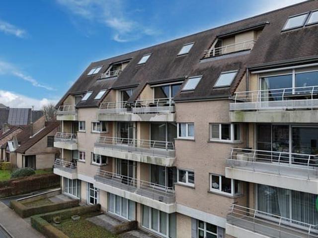 Appartement met 2 slaapkamers en garage te Torhout
