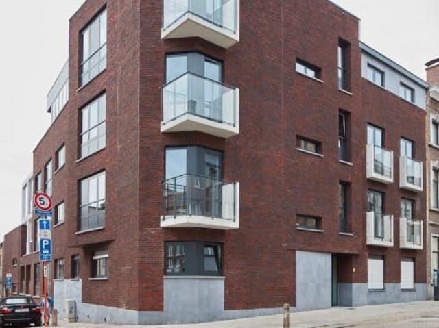 Appartement met 2 slaapkamers en groot terras