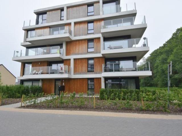 Appartement met 2 slaapkamers en staanplaats en ruime kelde
