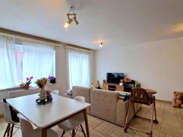Appartement met 2 slaapkamers & garage nabij station Edingen Appartement at Charles Lemercierlaan 10 B1, 7850 Edingen