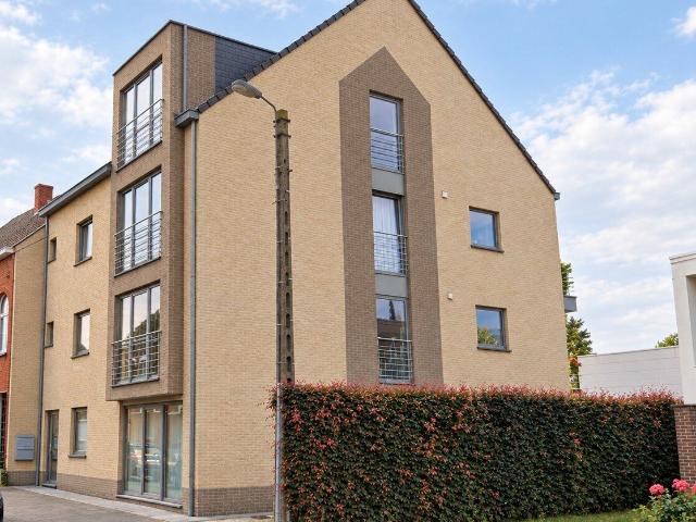 Appartement met 2 slaapkamers + garage te huur