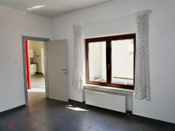 Appartement met 2 slaapkamers, rustig terras en 2 autostaanplaatsen te huur – Bierbeek