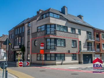 Appartement met 2 slks en terras in centrum Tienen