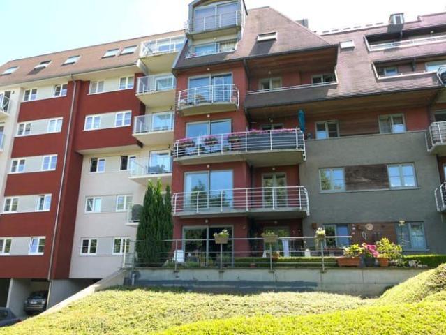 Appartement met groen uitzicht en garage!