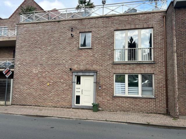 Appartement met parking te Stabroek