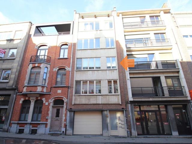 Appartement met terras, vlakbij het station