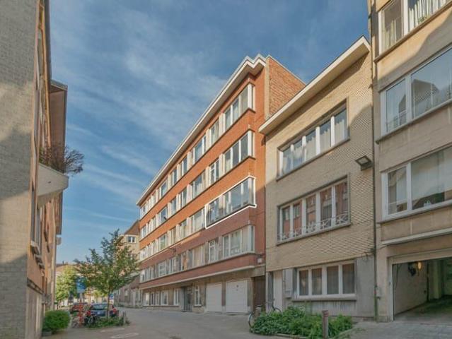 Appartement met twee slaapkamers en rustig terras in Mechele