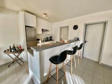 Appartement met twee slaapkamers en staanplaats nabij het centrum van Aalst