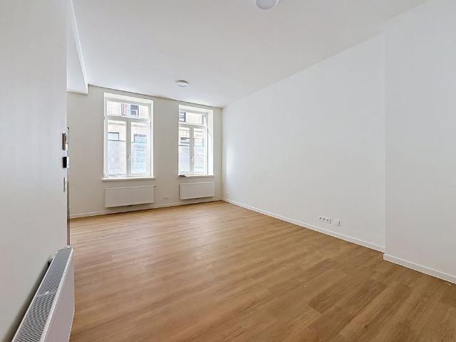 Appartement met twee slaapkamers in Ath