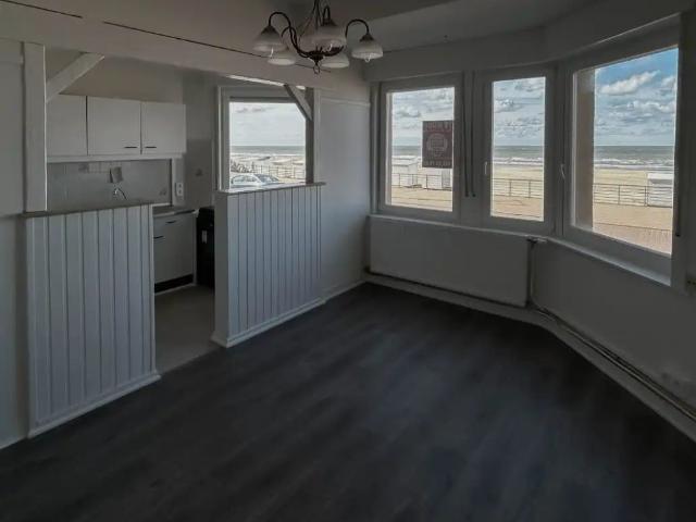 Appartement met twee slaapkamers met zeezicht