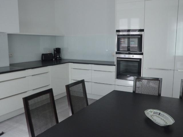Appartement meublé | 3 chambres | Quartier Châtelain/Stéphanie