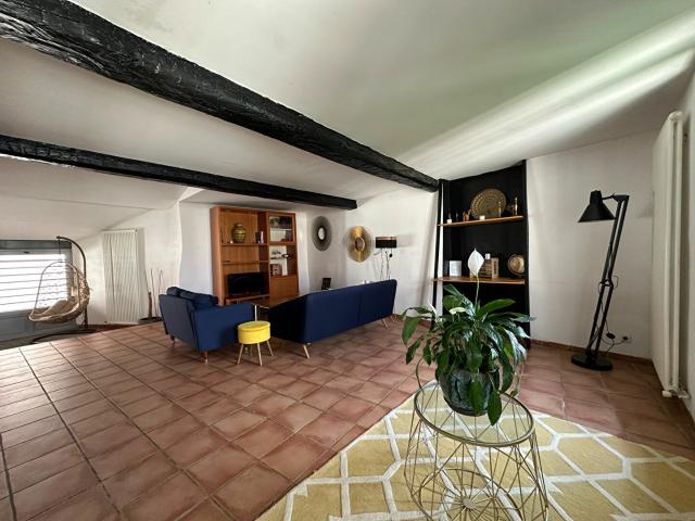Appartement meublé 3 pièces 119 m²
