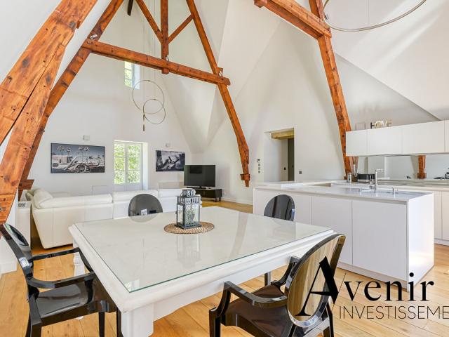 Appartement meublé 3 pièces 145 m²