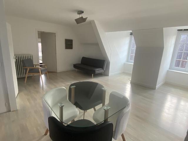 Appartement meublé 3 pièces 63 m²