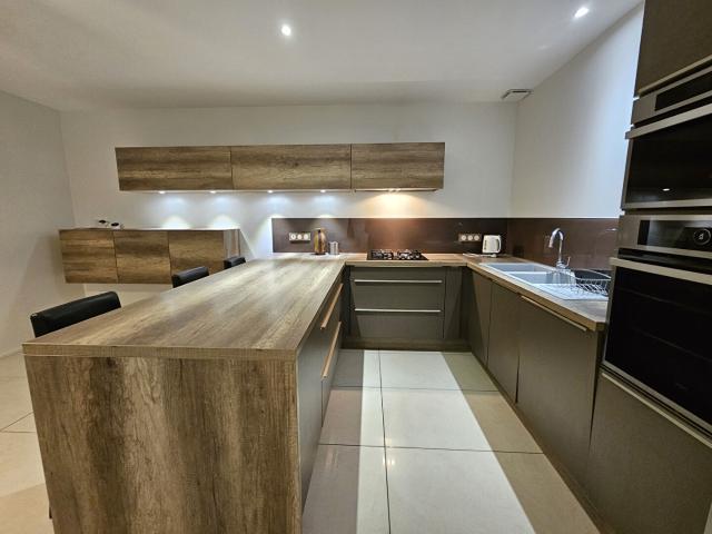 Appartement meublé 3 pièces 77 m²