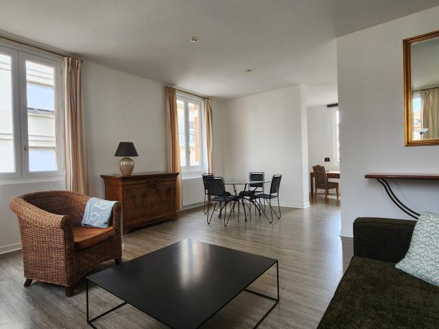 Appartement meublé 3 pièces 77 m²