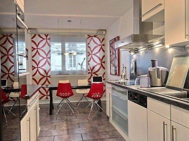 Appartement meublé 3 pièces 80 m² Paris 18e