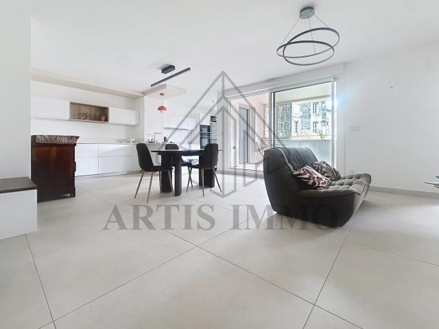 Appartement meublé 3 pièces 84 m²