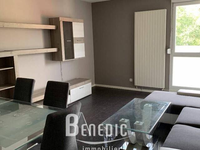 Appartement Meublé 3 pièces au calme avec balcon et garage