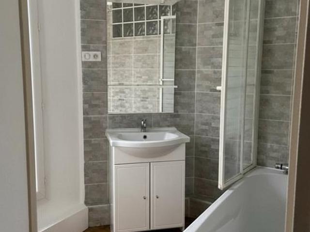 Appartement meublé 3 pièces de 44 m² au dernier étage Asnières