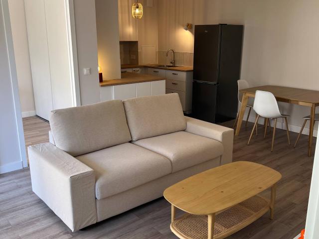 Appartement meublé 3 pièces de 51 m² avec terrasse, parking et cave – Centre de La Garenne Colombes
