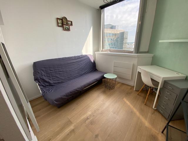 Appartement meublé 14.35m² Tours proche gare, idéal pour étudiant avec parking