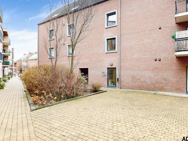 APPARTEMENT MEUBLE 1 CHAMBRE à 7000 Mons